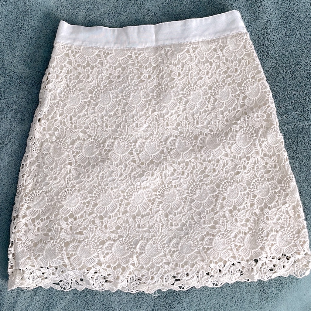Loft: Cream, Lace Skirt, 00p